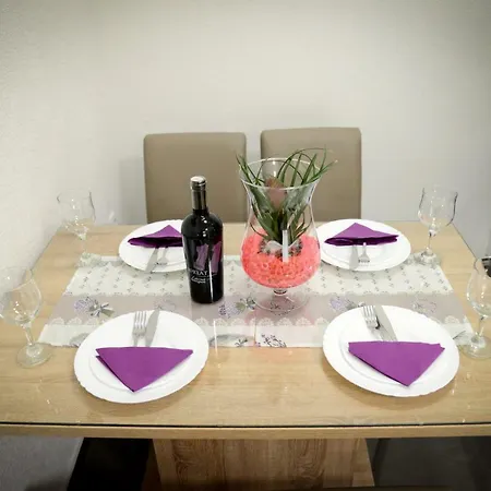 Lägenhet Apartmens Leona *