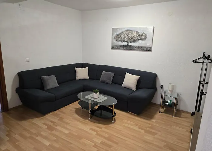 Apartmens Leona Апартаменты *