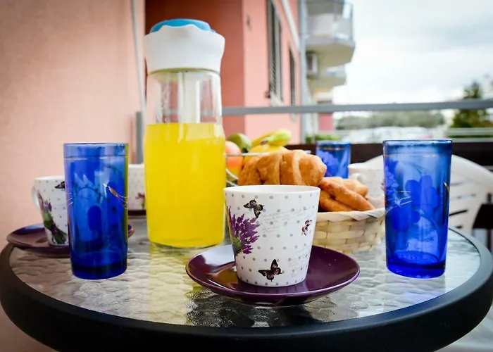 Апартаменты Apartmens Leona