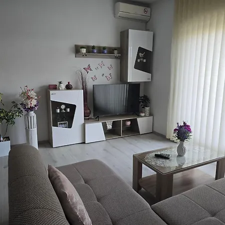 Apartman Apartmens Leona *