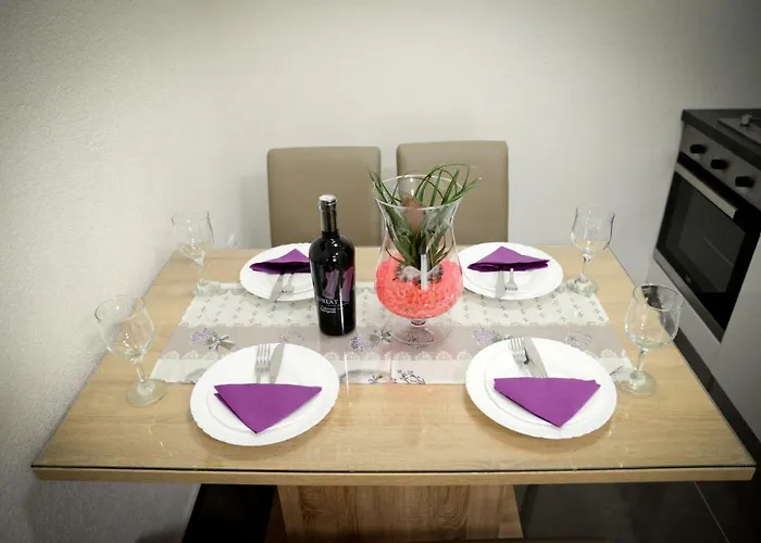 Appartement Apartmens Leona *